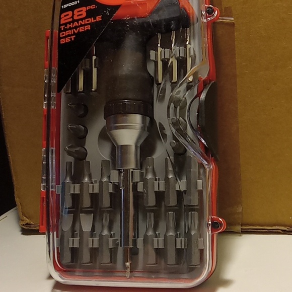 Screwdriver Ratcheting Mechanics Tool Set Brand New 28 Bit T-Handle Drive Set - Picture 6 of 7